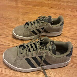 Adidas Olive Green Suede Sneakers Camo Accent Size 9.5 Men's